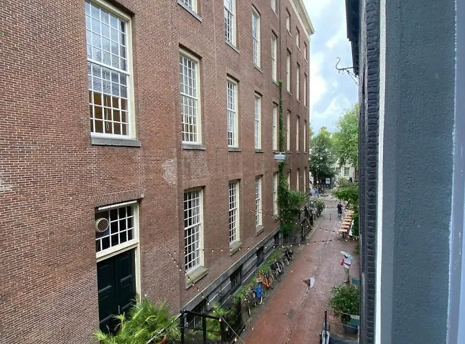 Chez Sybi * אמסטרדם