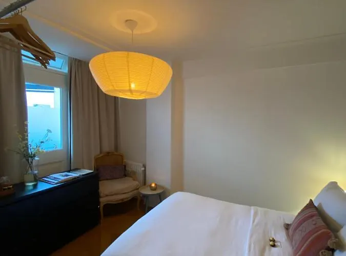 Chez Sybi * אמסטרדם