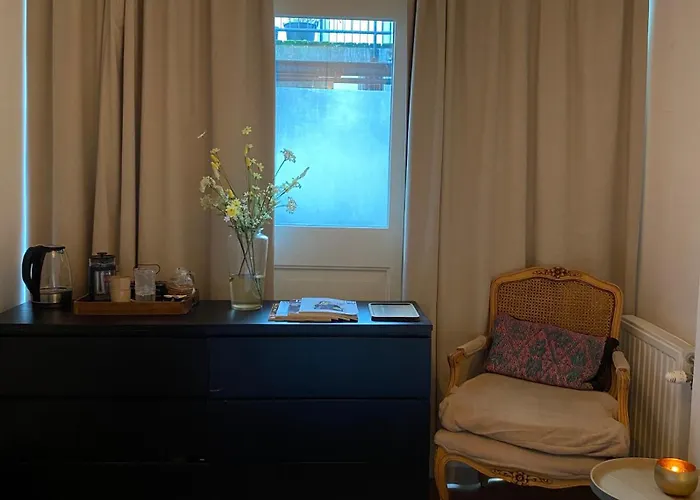 Chez Sybi בית הארחה