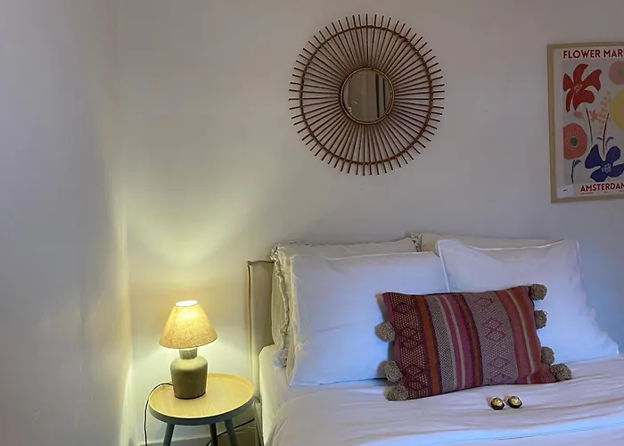 Chez Sybi בית הארחה *